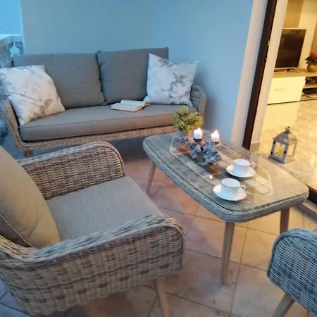 Rosi Apartman *